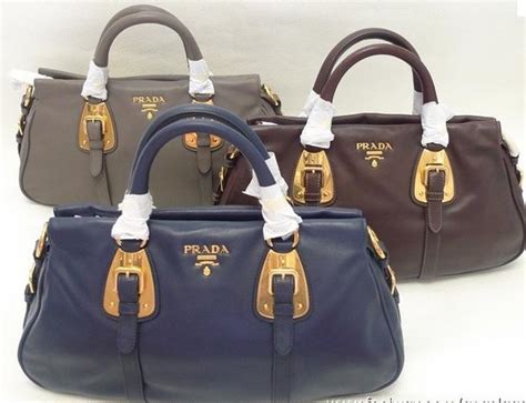 Prada outlet online Malaysia